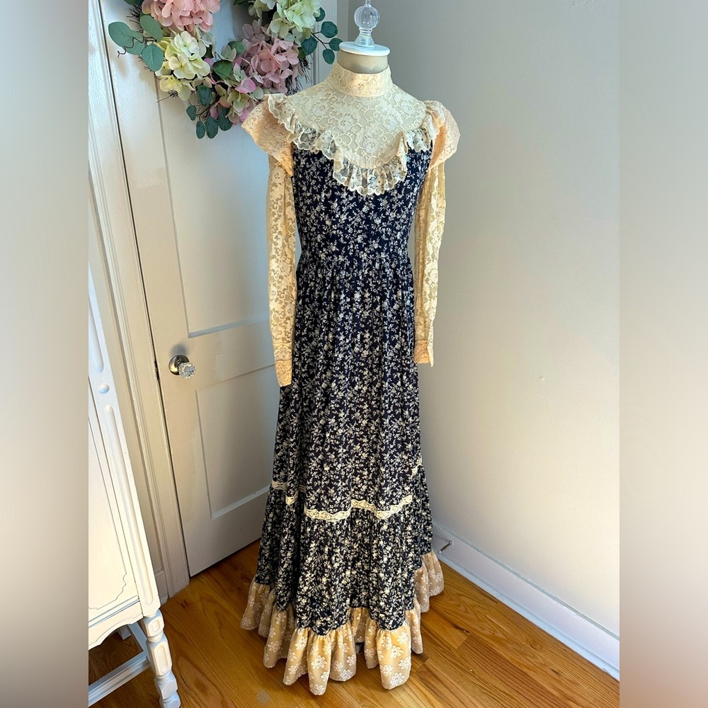Handmade Prairie Style Floral Lace Dress S/M